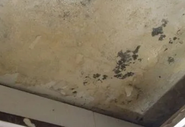 永康阳台漏水维修公司分享下永康卫生间渗水维修需要注意哪些问题。